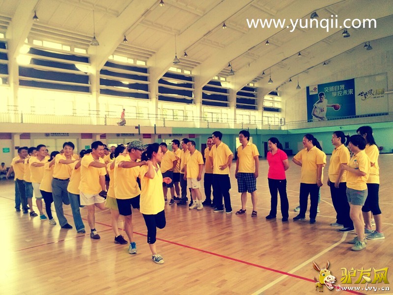 �人������չ